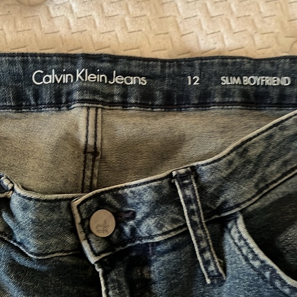 Calvin Klein Jeans - Picture 3 of 5